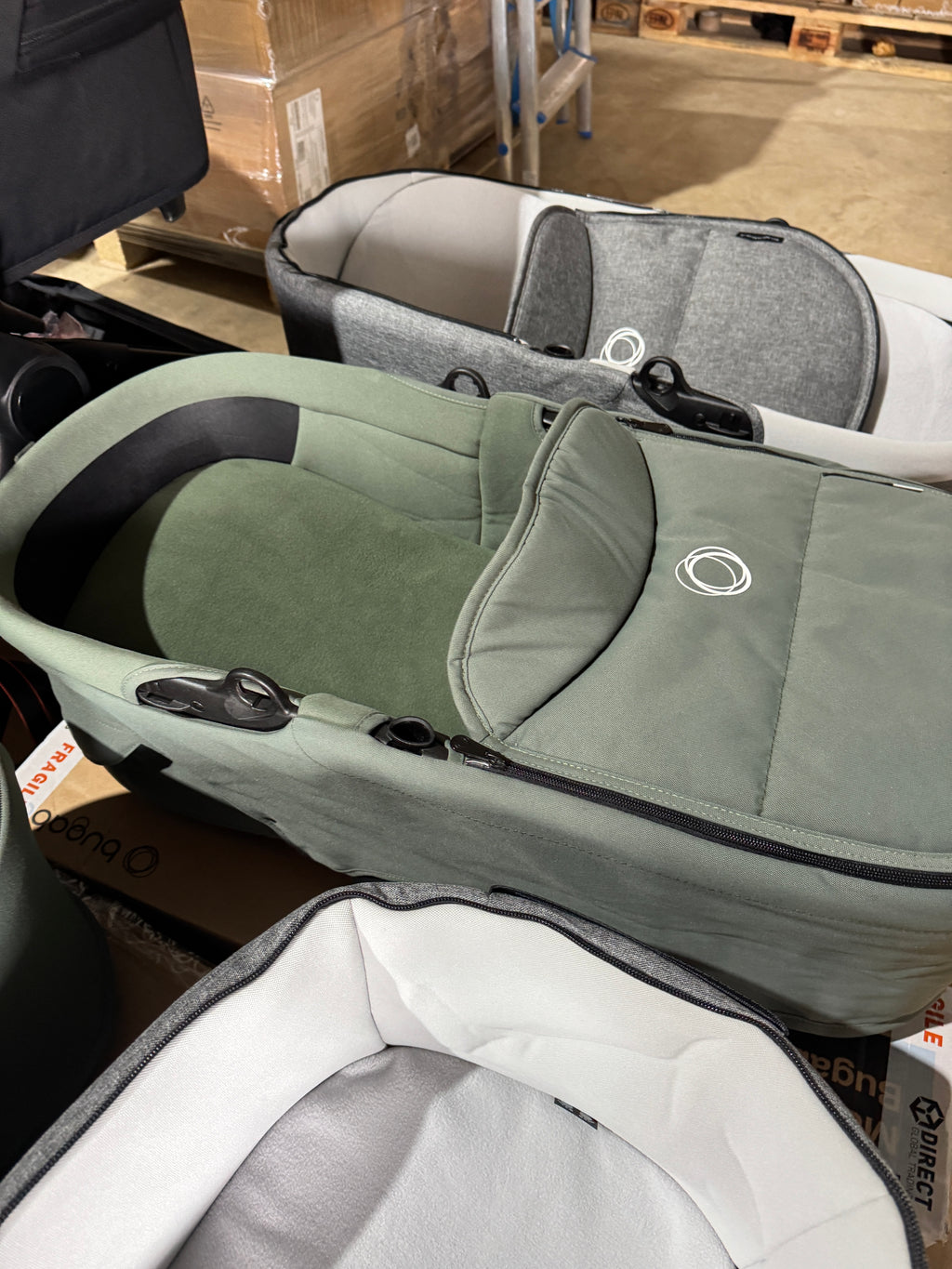 Bugaboo Dragonfly with Carrycot - Forest Green